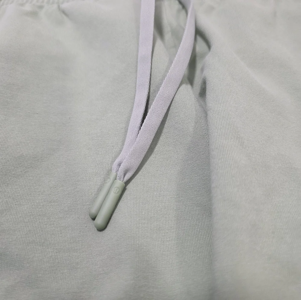 Lululemon‎ Inner Glow Green Drawstring Shorts Size 10